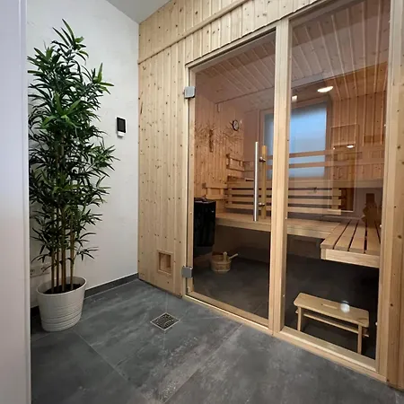 1 Apartment
